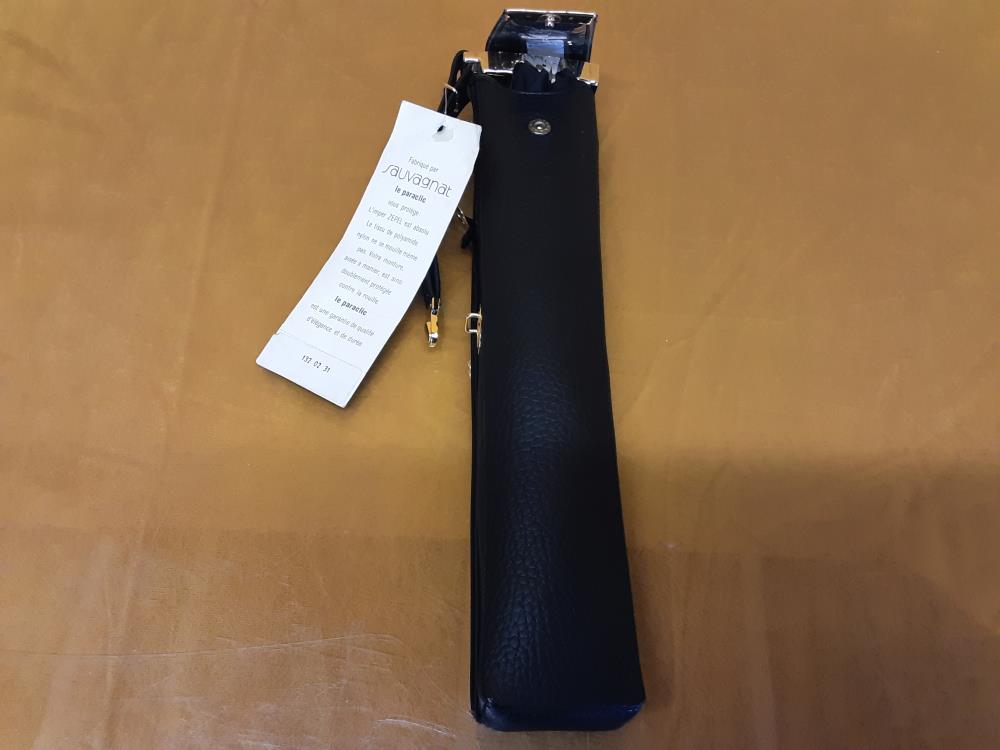 PARAPLUIE OUVERTURE AUTOMATIQUE DANS SON ÉTUI