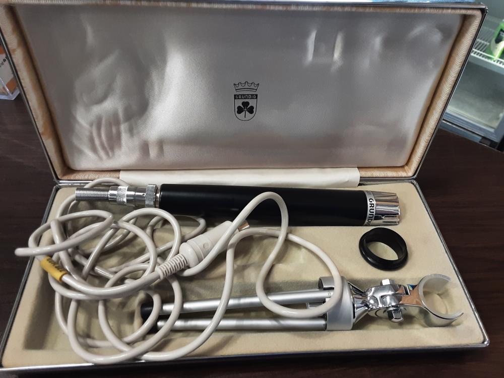 MICRO GRUNDIG GDM321 AVEC BOITE