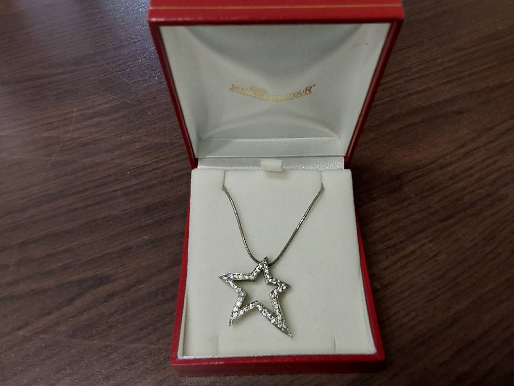 COLLIER ETOILE STRASS