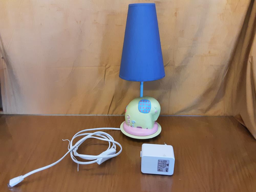 LAMPE A POSER ELEPHANT VERT