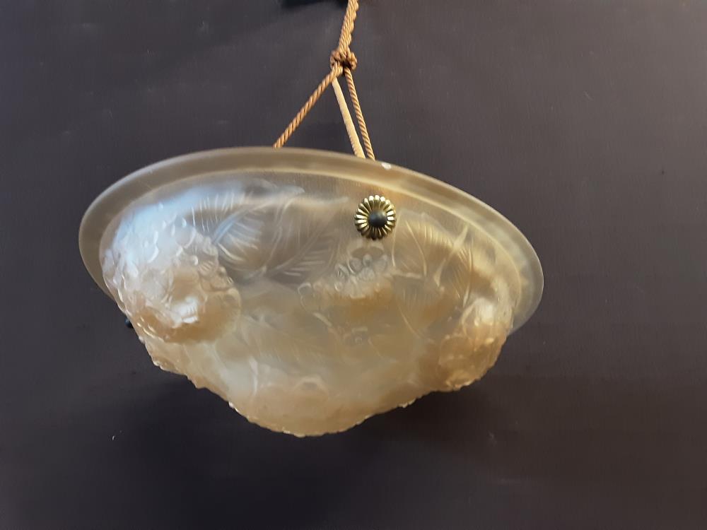 LUSTRE VERRE SOUFFLE A RELIEFS JAUNE PALE DIAM.35CM