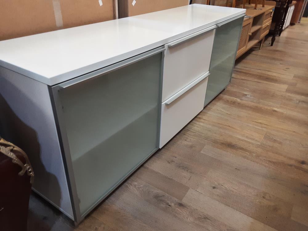 BAHUT BAS 2 PORTES VITRÉES 2 TIROIRS COLORIS BLANC