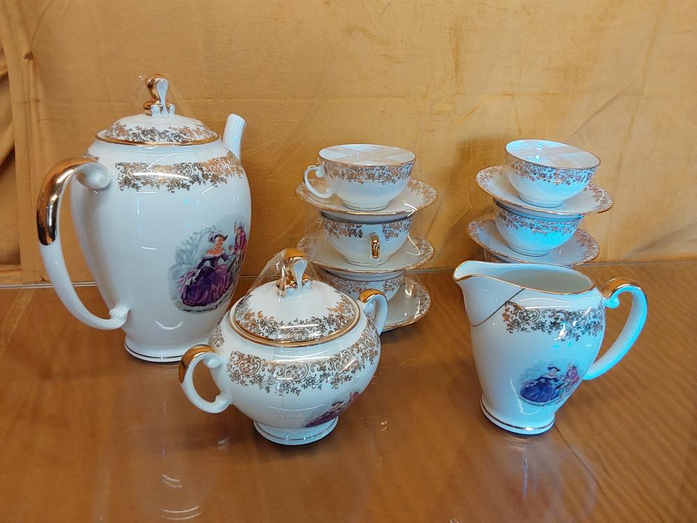 SERVICE A CAFE SFP PORCELAINE MOTIF MARQUISE 6 PERS