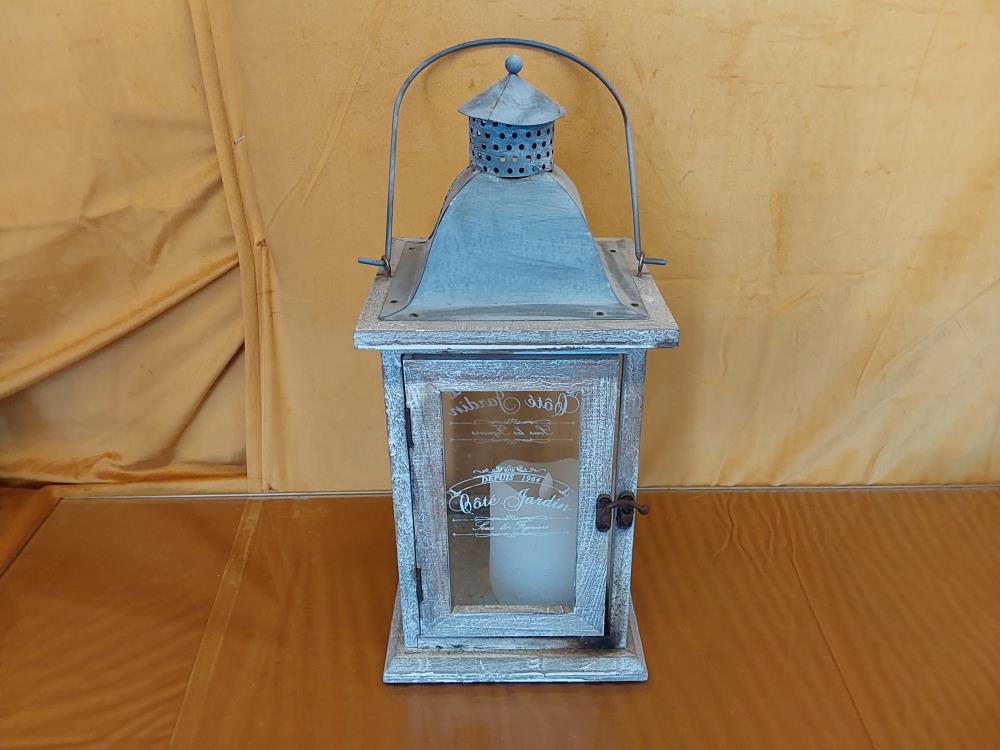 LANTERNE MM CADRE BOIS DESSUS MÉTAL 