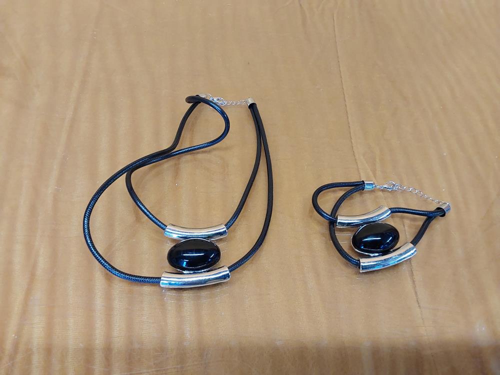 COLLIER + BRACELET FICELLE PERLE NOIRE