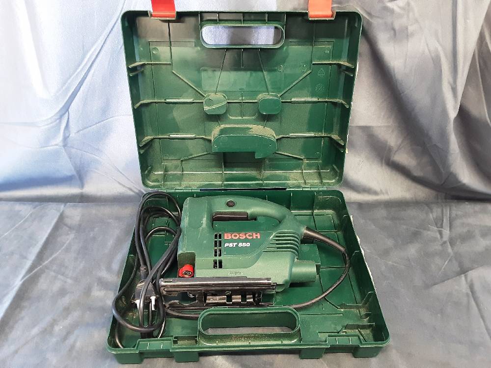 SCIE SAUTEUSE BOSCH PST550