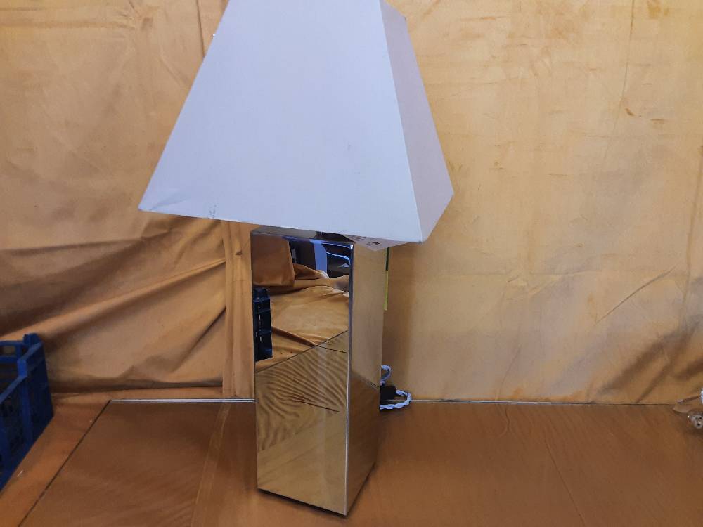 LAMPE A POSER PIED CHROME ABAT JOUR CREME