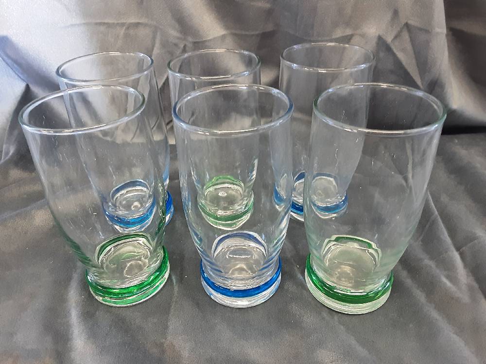 LOT 6 VERRES NLEU ET VERT