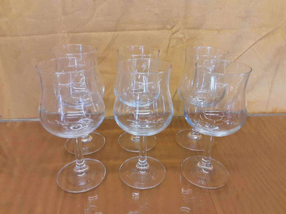 LOT DE 6 VERRES A BOURGOGNE