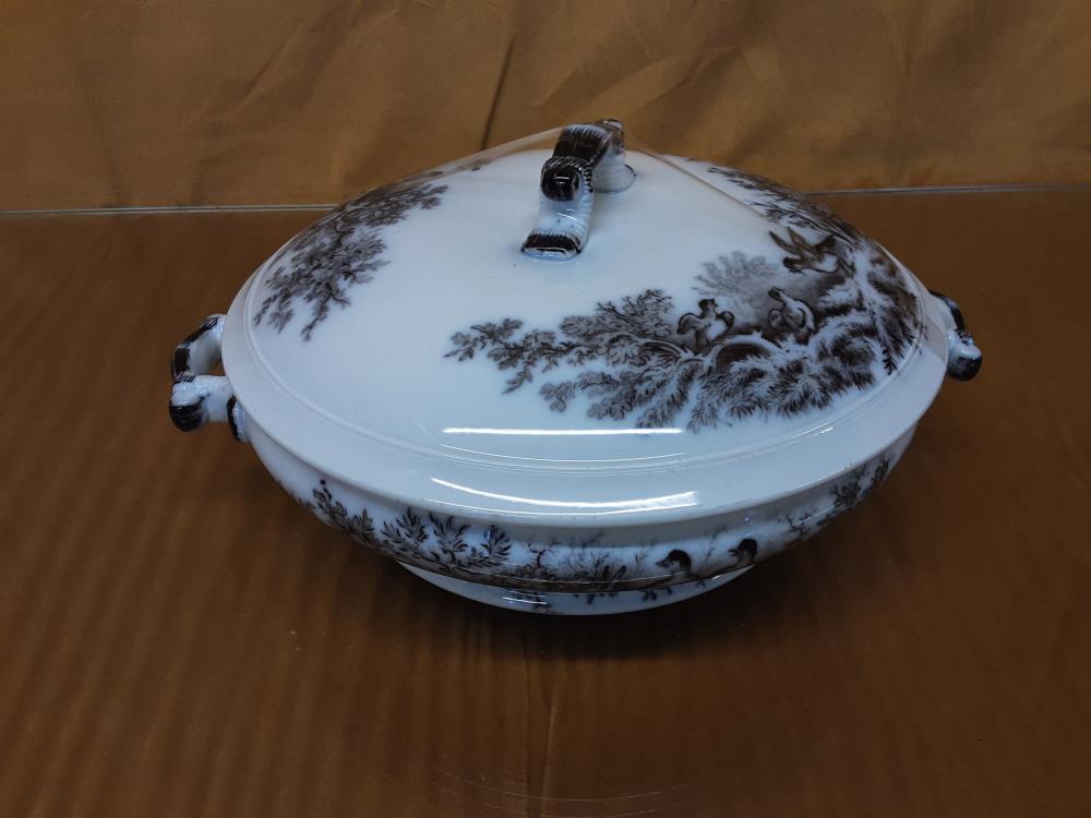 Soupière En Porcelaine Sarreguemines Uc Modèle Silva