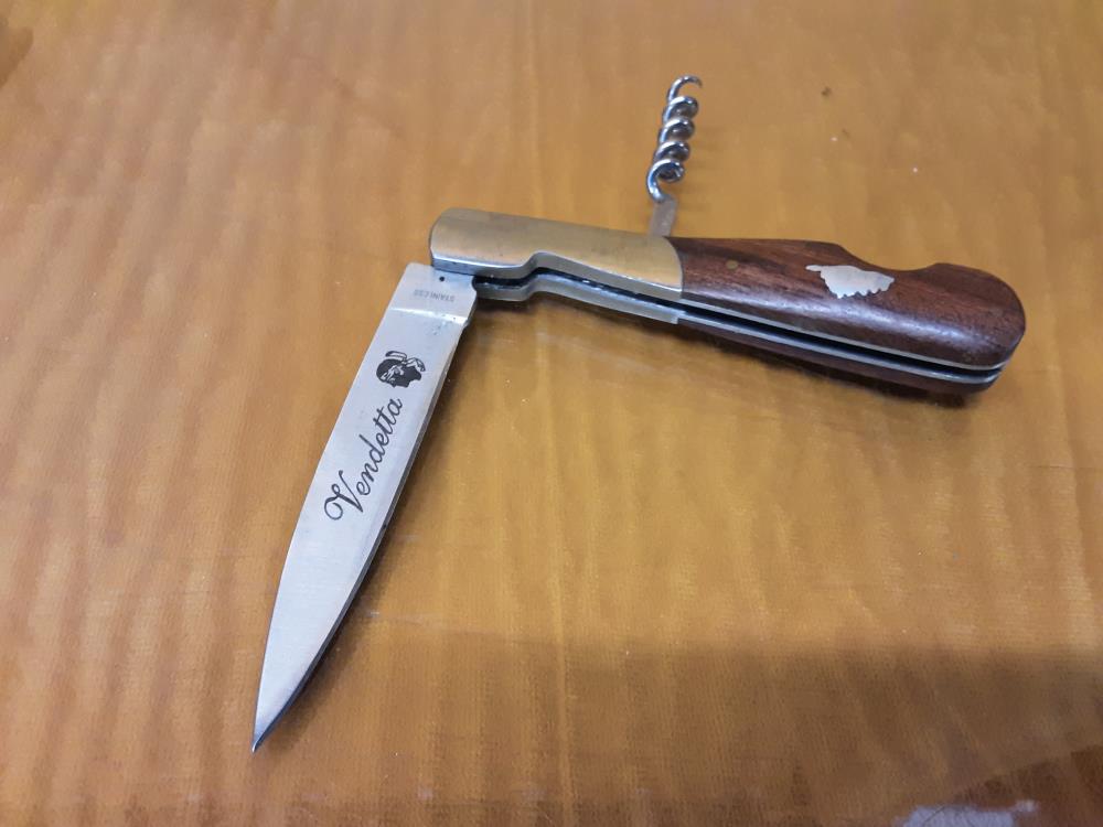 COUTEAU TIRE BOUCHON CORSE