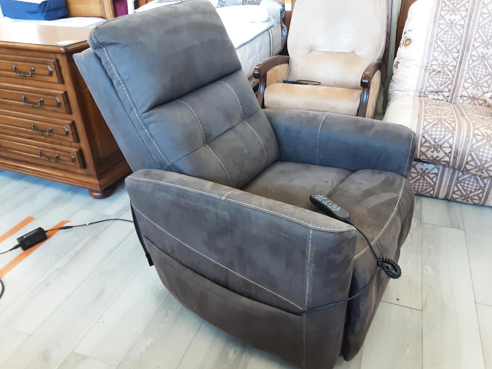 FAUTEUIL RELEVEUR+ RELAX ELECTRIQUE MARRON