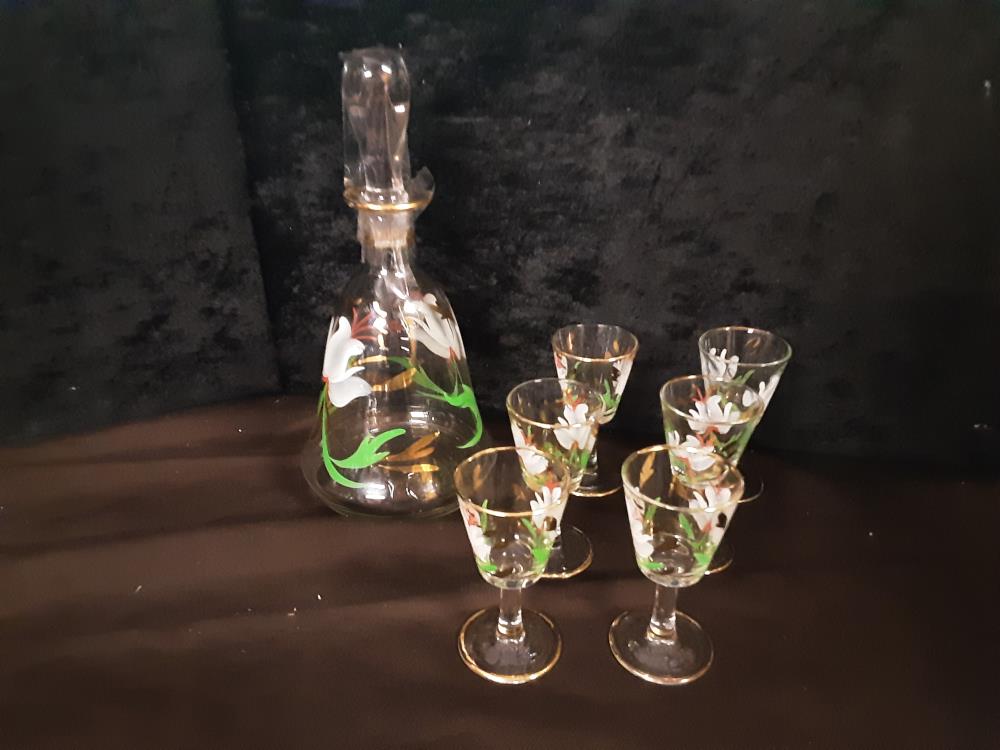 SERVICE A LIQUEUR (CARAFE AVEC BOUCHONS + 6 VERRES)