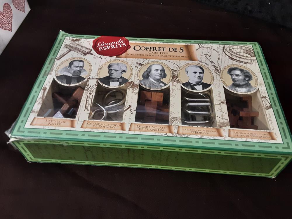Coffret De 5 Casse- Tete En Metal Et Bois