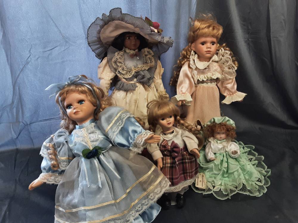 POUPÉE DE COLLECTION