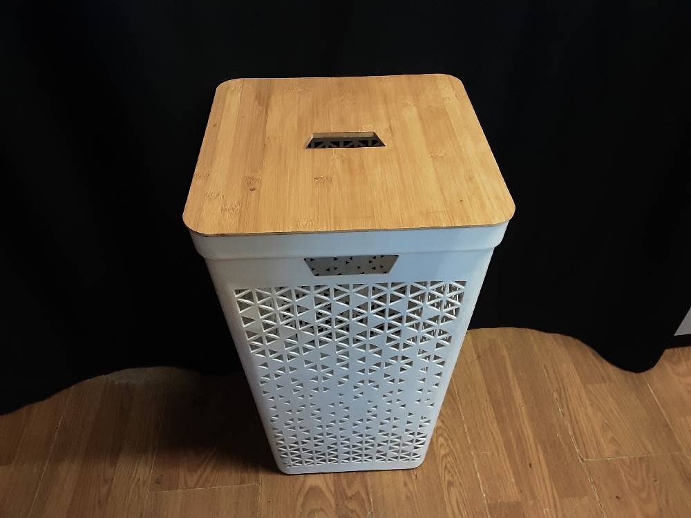 COBEILLE A LINGE BLANCHE AVEC COUVERCLE BOIS