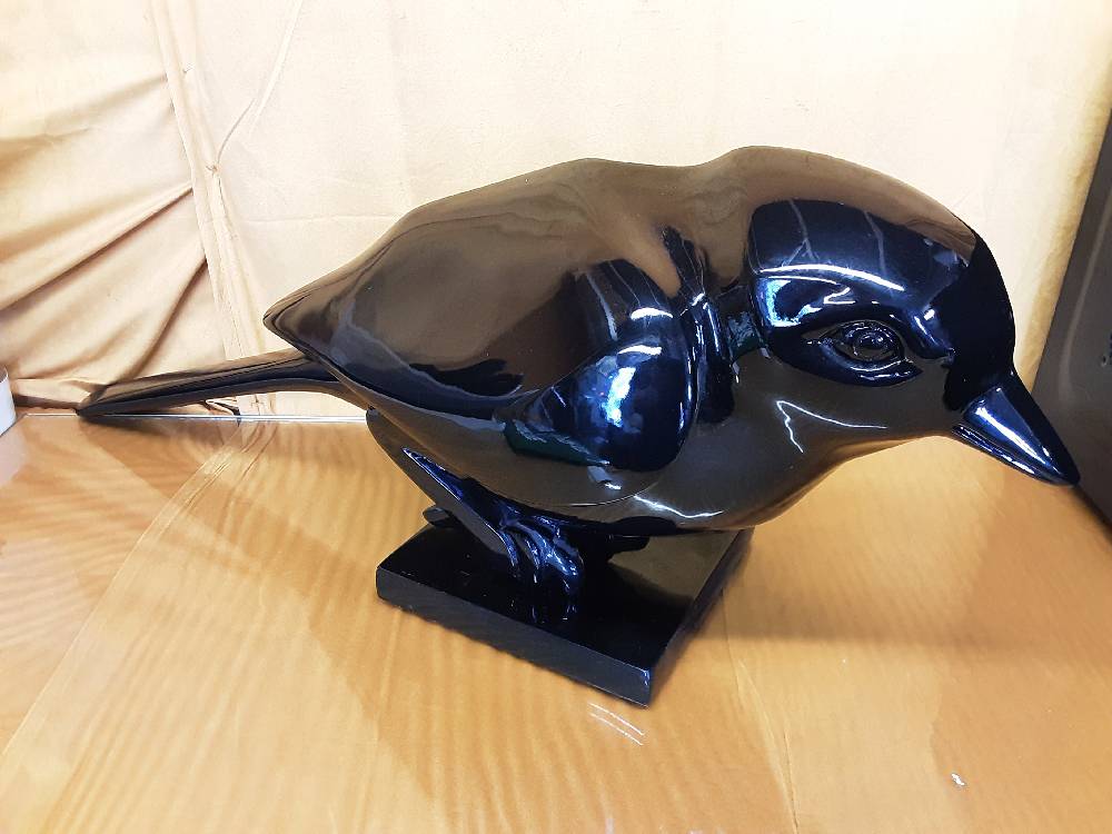 Corbeau En Résine