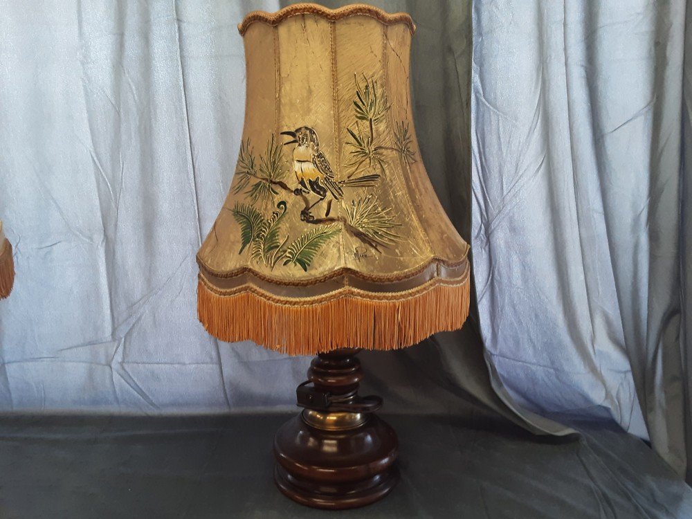 Lampe De Salon Pied Bois Fonce Abat Jour Decor Oiseau