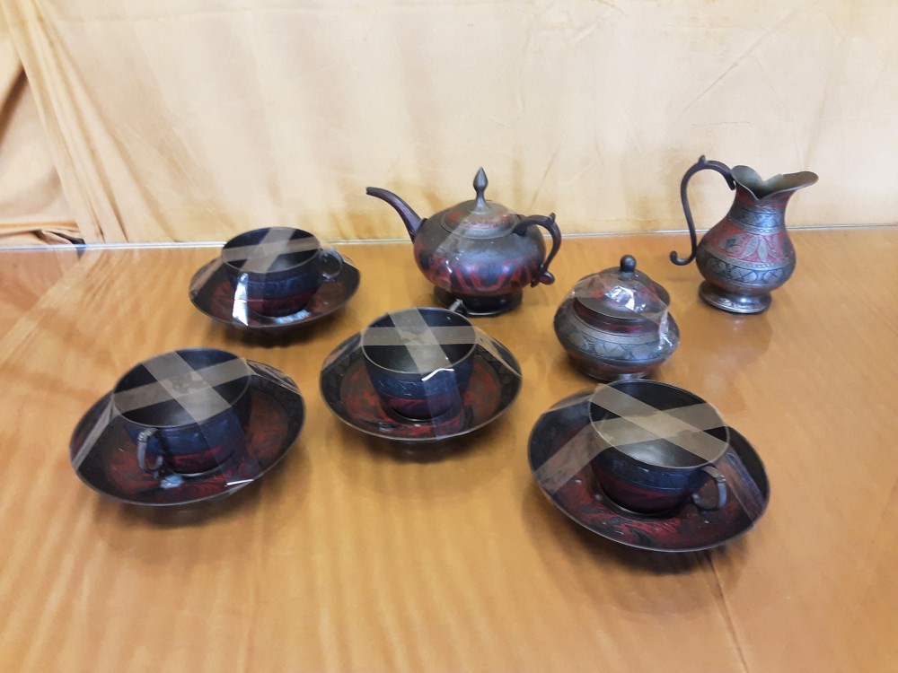 SERVICE A THE CUIVRE PM 4 TASSES  + THEIERE + SUCRIER + POT A LAIT