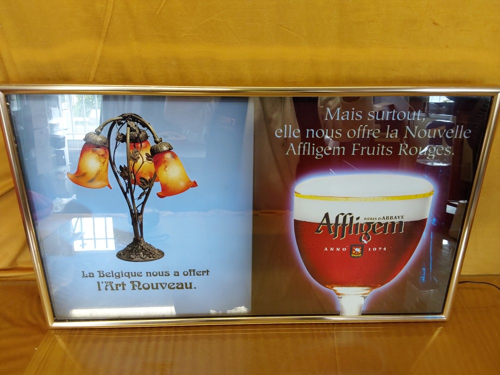 TABLEAU MIROIR LUMINEUX EN ALTERNANCE BIERE AFFLIGEN