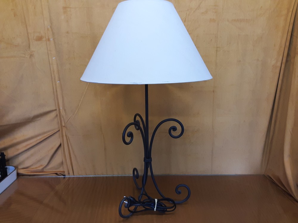 LAMPE A POSER PIED FER 65CM
