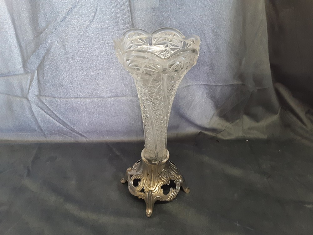 VASE VERRE TORSADE PIED METAL