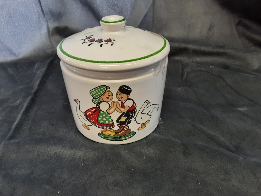 POT A FOIE GRAS AVEC COUVERCLE MOTIF COUPLE ALSACIEN