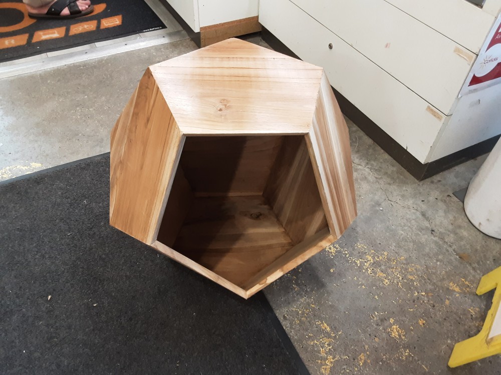 NICHE EN BOIS POUR CHAT TECK