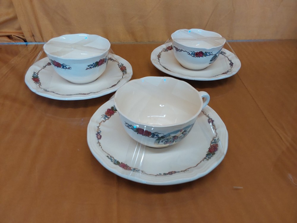 TASSE A THÉ + SOUS TASSE OBERNAI SARREGUEMINES 