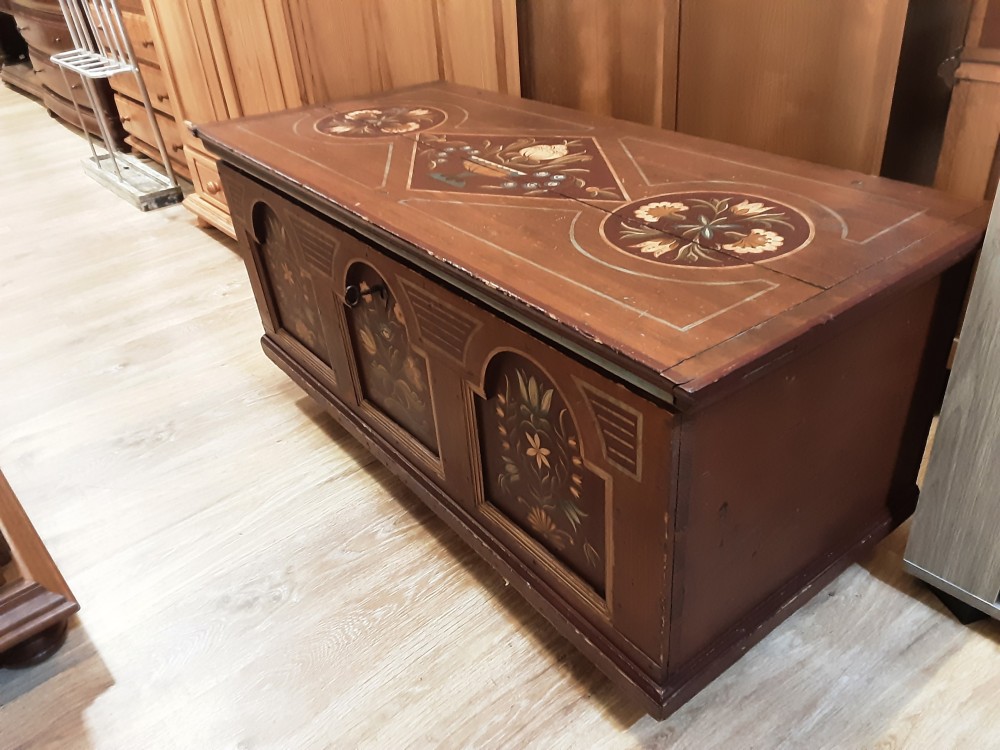 COFFRE N SAPIN DECOR POLYCHROME 