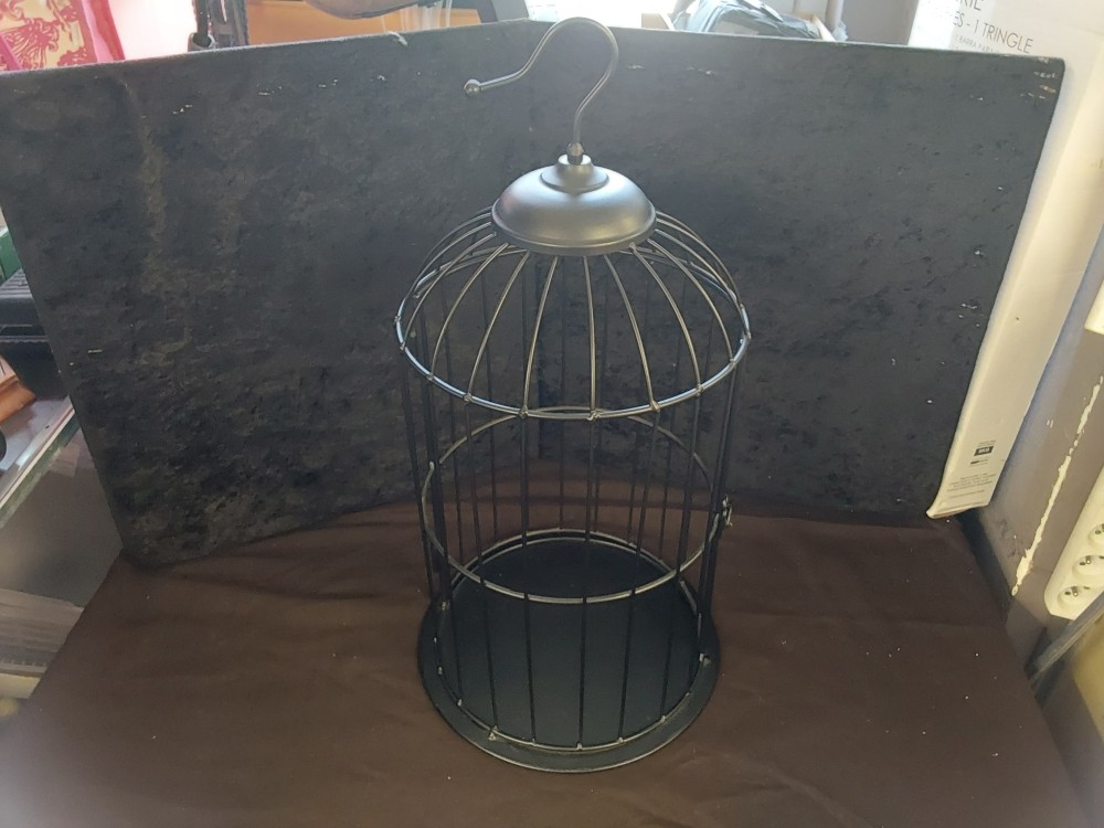 CAGE A OISEAU POUR DECO EN METAL NOIR A SUSPENDRE OU A POSER