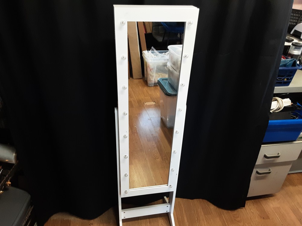PSYCHE ARMOIRE A BIJOUX BLANCHE