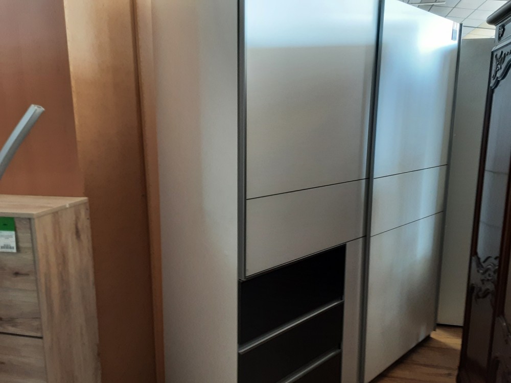 ARMOIRE 2 PORTES COULISSANTES 3 TIROIRS COLORIS NOIR ET BLANC