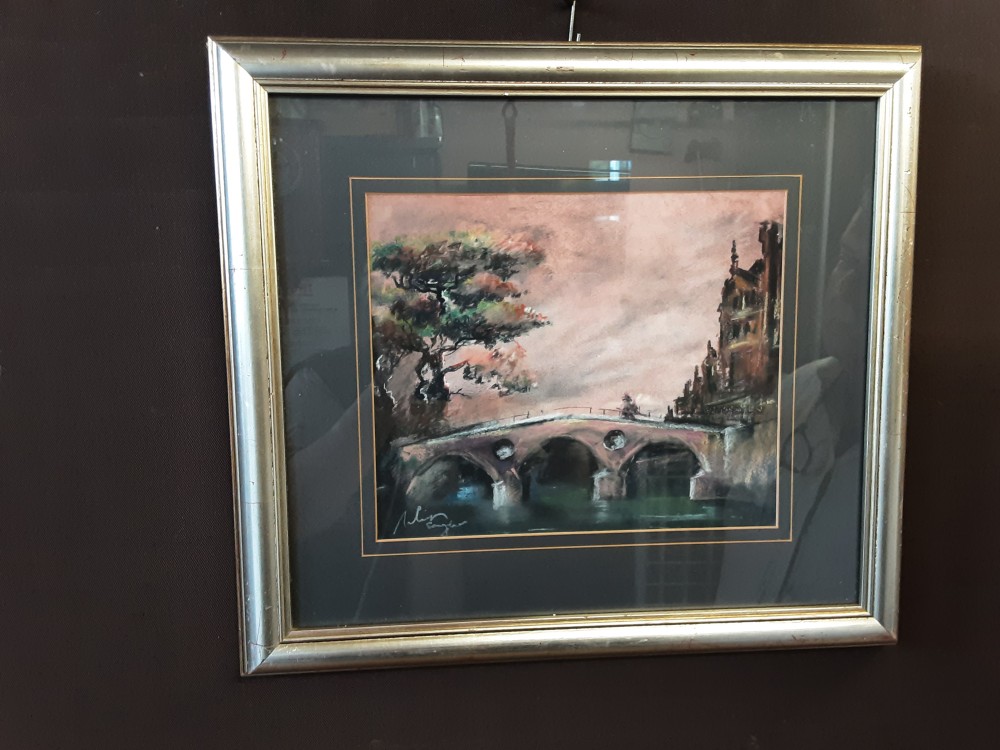 TABLEAU CRAYON MOTIF PONT ET ÉGLISE SIGNÉ CADRE DORÉ 49X44CM