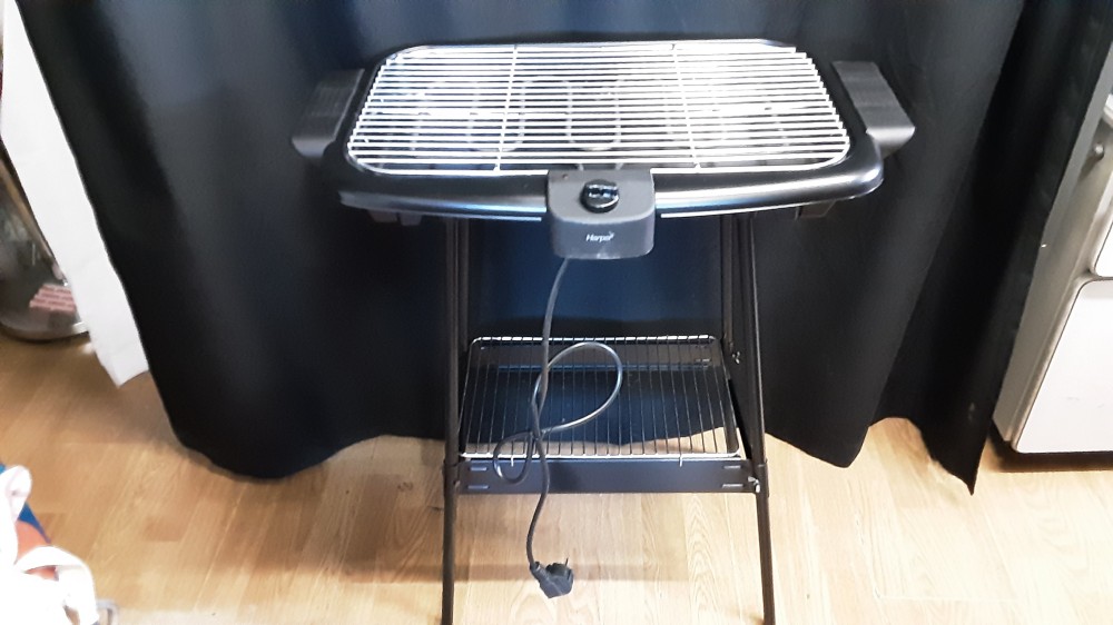 BARBECUE ELECTRIQUE SUR PIED HARPER 2000W 