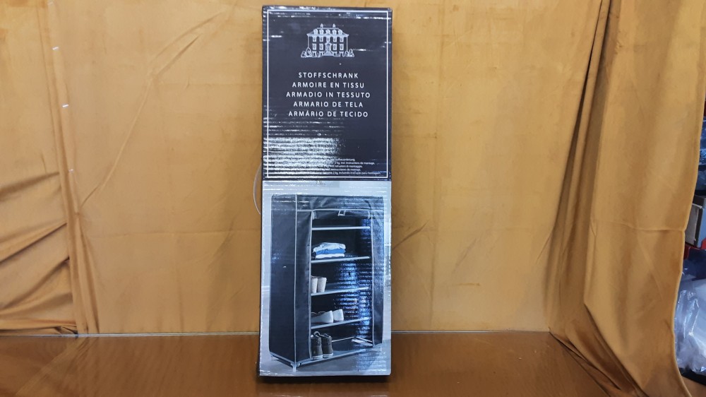 ARMOIRE EN TISSU NOIR 
