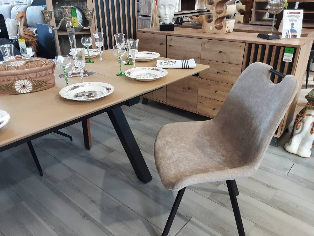 CHAISE DUO BEIGE EN TISSU  AVEC POIGNÉE - PIVOTANT 360° PIEDS MÉTAL NOIR