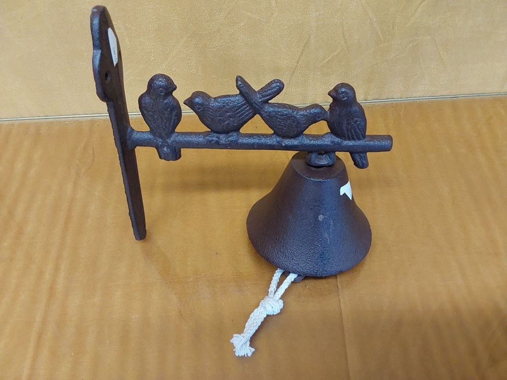 CLOCHE A SUSPENDRE EN FONTE DECOR OISEAUX