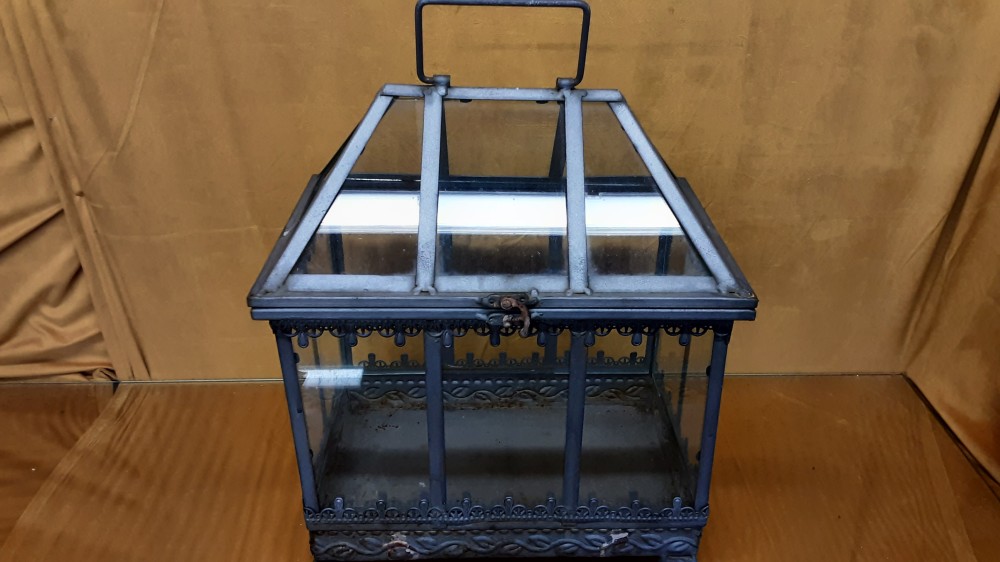 SERRE DECORATIVE EN METAL MM