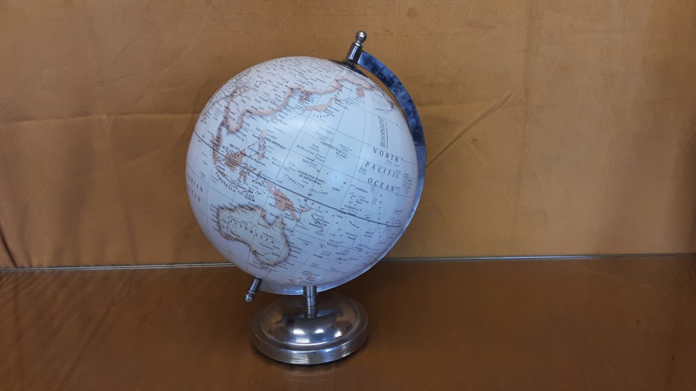 GLOBE TERRESTRE MM HAUT 30CM