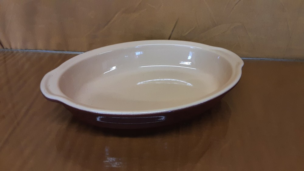 PLAT A FOUR OVALE