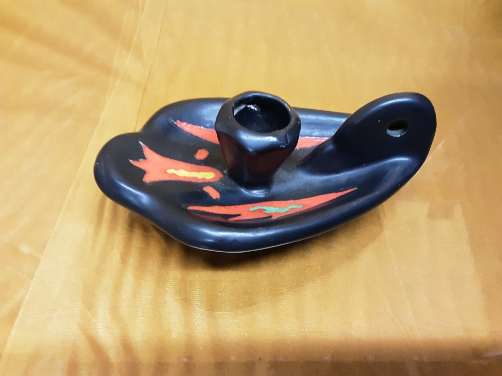 BOUGEOIR EN CÉRAMIQUE COLORIS NOIR ET ROUGE SIGNÉ MISSY