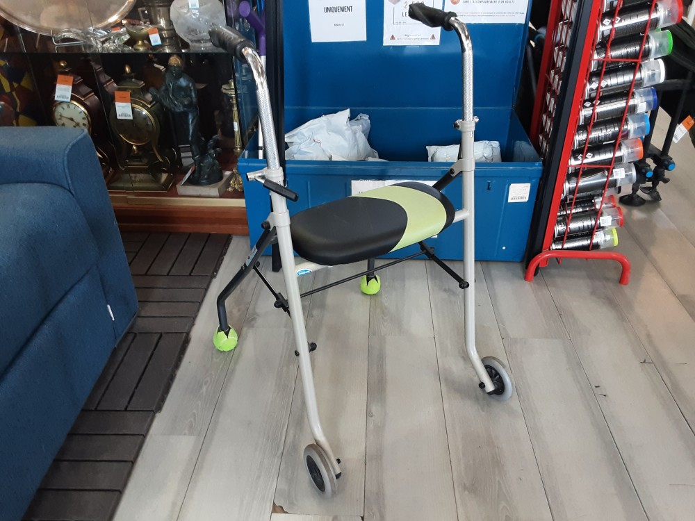 DEAMBULATEUR GRIS ET BEIGE