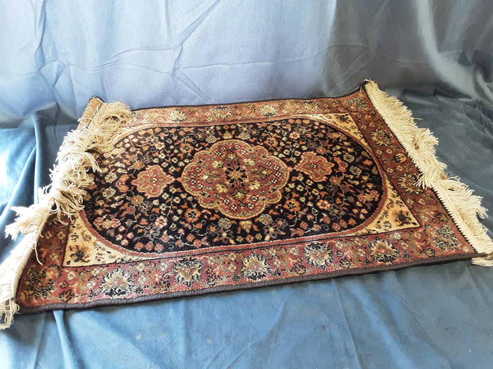 TAPIS DE PRIERE BRUN ET VERT