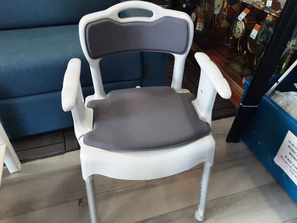 CHAISE PERCEE GRIS 2 TONS PVC ET ALU