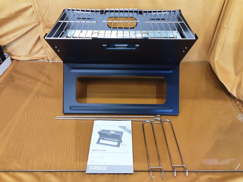 BARBECUE A CHARBON DE BOIS TRANSPORTABLE 