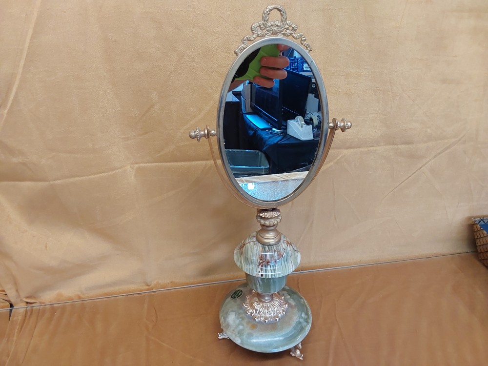 MIROIR OVALE A POSER CADRE LAITON NOEUD SUR PIED MARBRE VERT HAUT 39CM