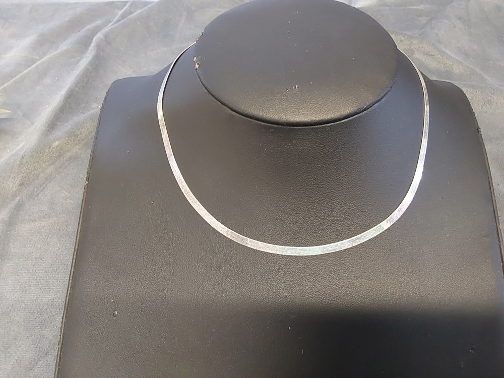 COLLIER RAS DU COU ARGENT 5.72GR