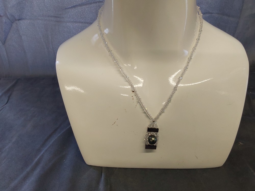 COLLIER AVEC PERLE DE TAHITI