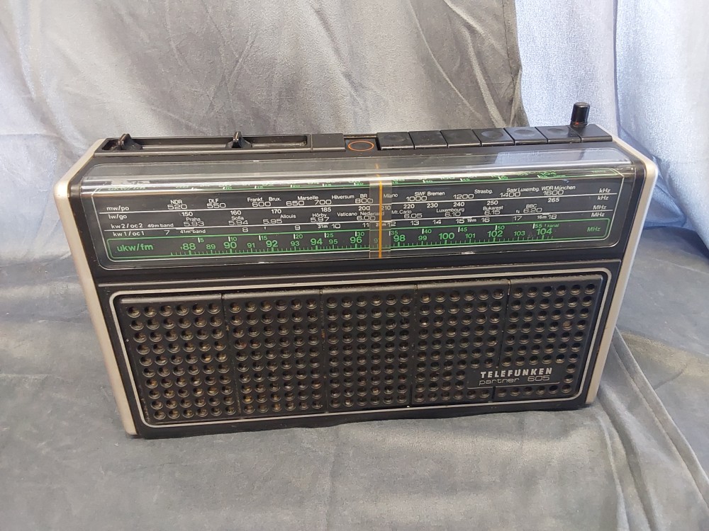 Radio Vintage Telefunken Partner 605